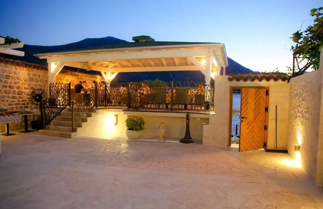 Hotel Sara-1